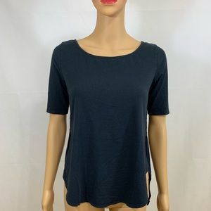 Under Armor Black Athletic Top Size XS